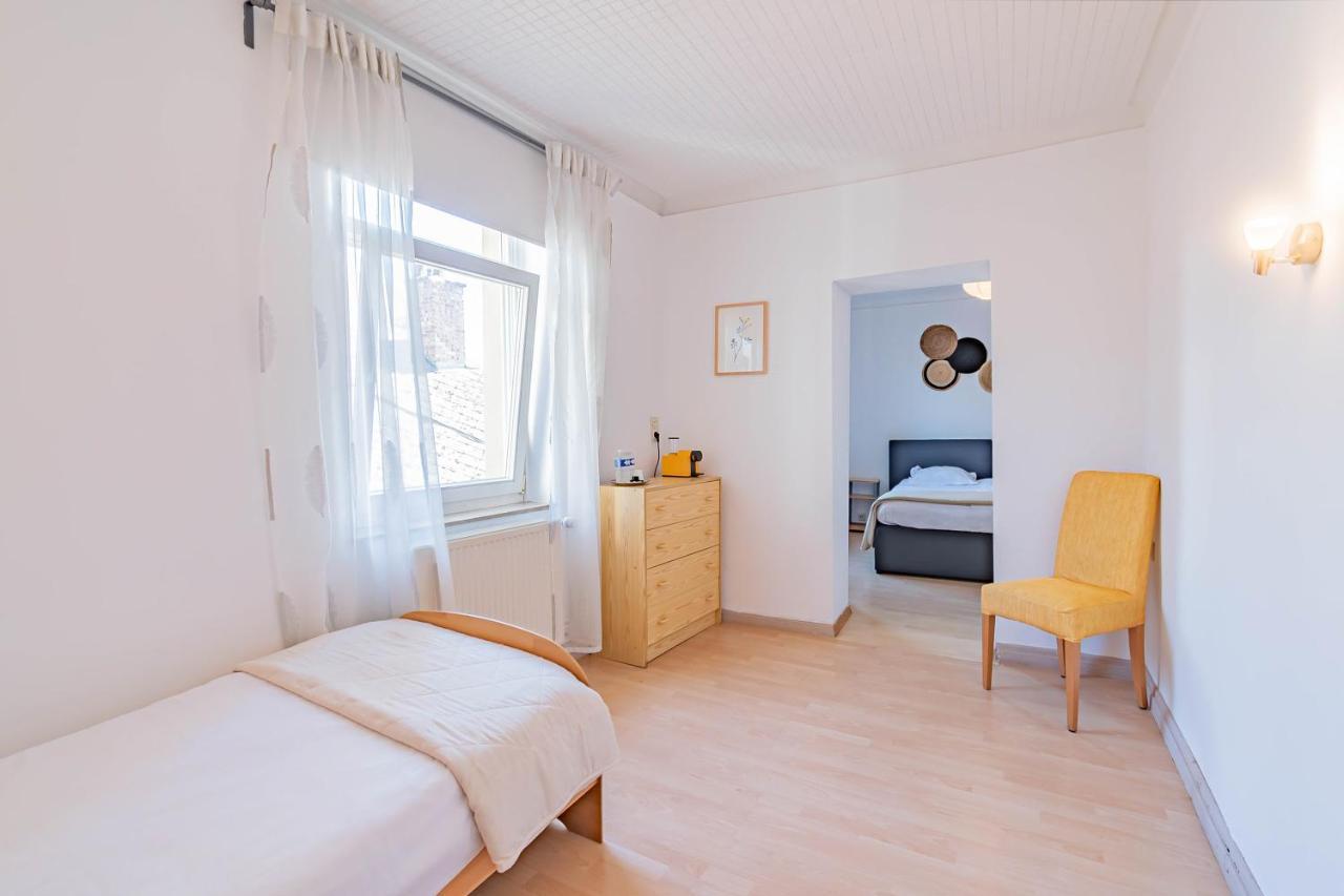 Hotel Le Petit Poete Echternach Bagian luar foto