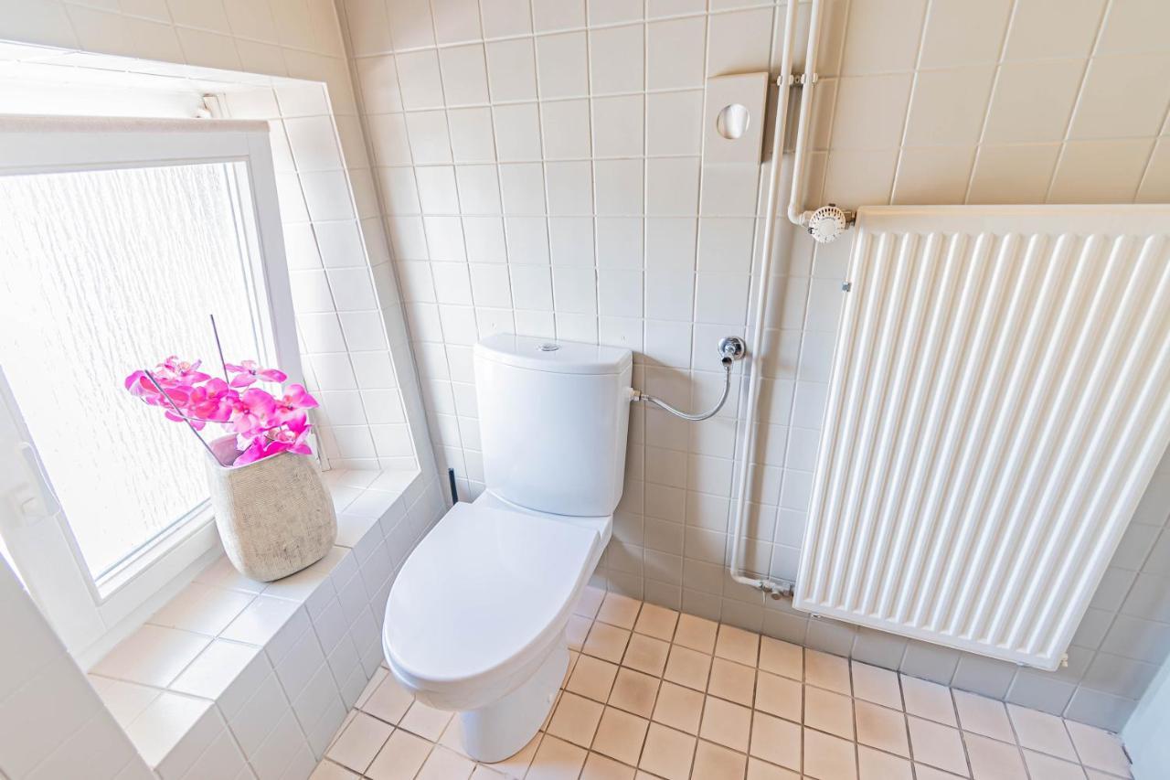 Hotel Le Petit Poete Echternach Bagian luar foto